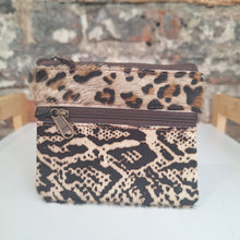 Load image into Gallery viewer, Soruka Ari Coin Pouch with Zip - Animal Print
