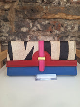 Load image into Gallery viewer, Soruka Half Moon Purse
