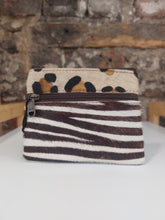 Load image into Gallery viewer, Soruka Ari Coin Pouch with Zip - Animal Print
