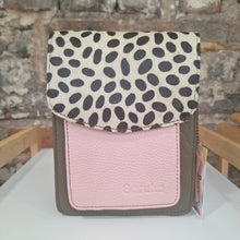 Load image into Gallery viewer, Soruka Aiko Handbag
