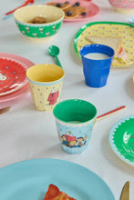 Load image into Gallery viewer, Medium Cup - Cream Snoopy Print
