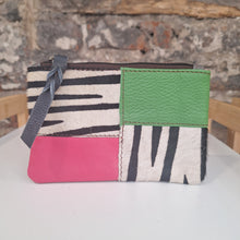 Load image into Gallery viewer, Soruka Zahra Pouch with Zip
