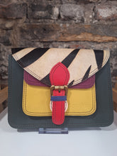 Load image into Gallery viewer, Soruka Elma Bag
