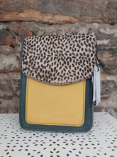 Load image into Gallery viewer, Soruka Aiko Handbag
