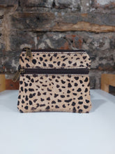 Load image into Gallery viewer, Soruka Ari Coin Pouch with Zip - Animal Print
