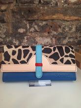 Load image into Gallery viewer, Soruka Half Moon Purse
