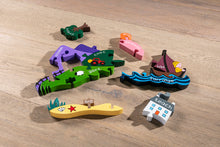 Load image into Gallery viewer, Irish Scene Wooden Jigsaw As Gaeilge
