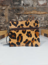 Load image into Gallery viewer, Soruka Ari Coin Pouch with Zip - Animal Print

