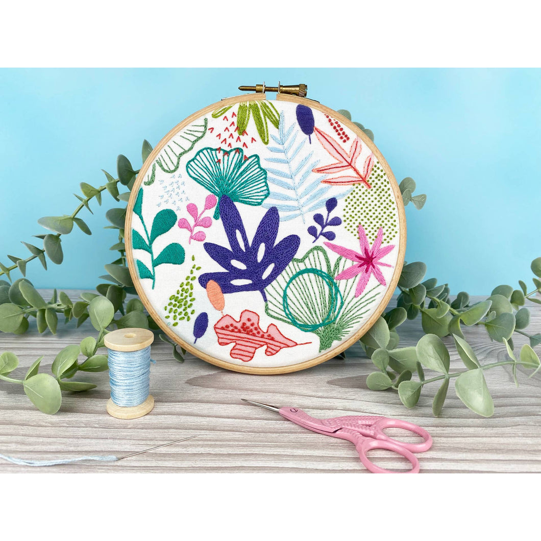 Abstract Florals Handmade Embroidery Crafts Sewing Kit