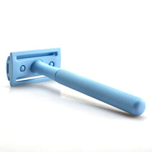 Load image into Gallery viewer, Bearradh Powder Blue Safety Razor
